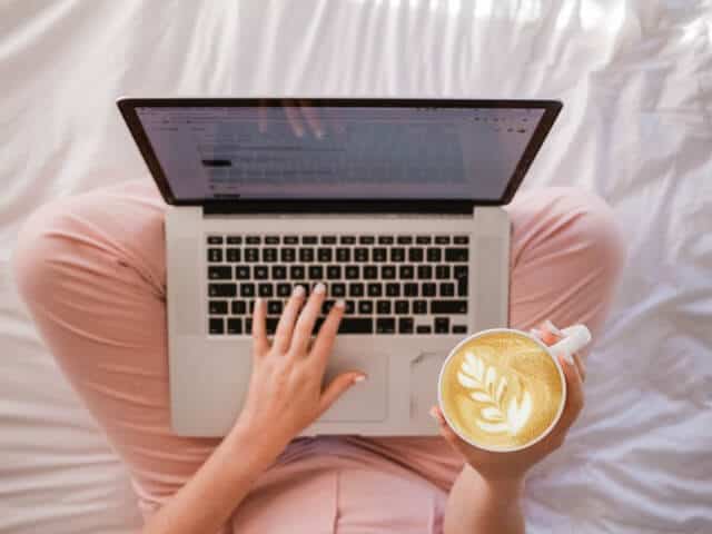 12 Best Ways to Earn Money Online in India 2 Earn money from blogging