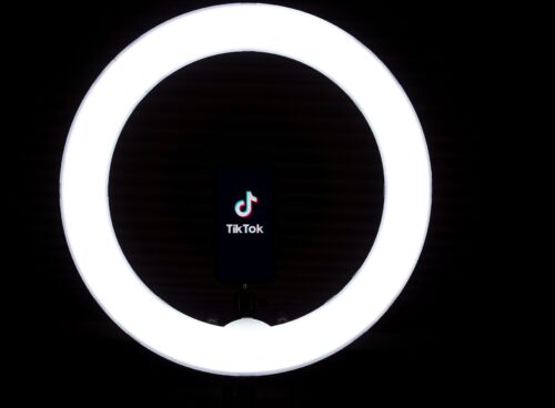 Fix: This Effect Doesn't Work With This Device TikTok 5 tiktok filters effects
